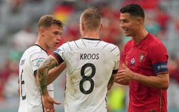 Ngôi sao tuyển Đức tiết lộ nội dung cuộc trò chuyện với Ronaldo
