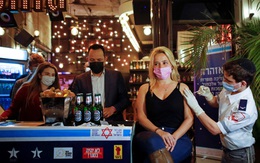 Israel bắt đeo khẩu trang trở lại do biến thể Delta