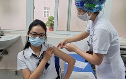 Bộ Tài chính nói về 25,2 ngàn tỉ đồng để mua vắc-xin phòng Covid-19