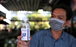 Bệnh nhân 687 trả ơn tuyến đầu đã trị khỏi Covid-19 cho mình: Chế tạo gần chục máy khử khuẩn và buồng khử khuẩn tặng cho các bệnh viện