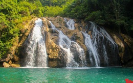 Động và thác Tà Puồng - Vẻ đẹp hoang sơ giữa núi rừng Quảng Trị