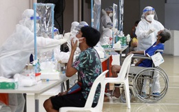 Thái Lan cho phép bệnh nhân COVID-19 tự xét nghiệm, tự cách ly