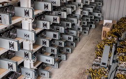 Lỡ chuyến 'di cư', thợ đào bitcoin Trung Quốc lừa bán thiết bị cho dân vùng nông thôn