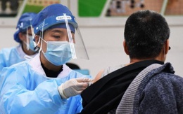 Trung Quốc khống chế nhanh dịch Covid-19 trong cộng đồng nhờ đâu?