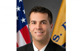 Giám đốc CDC Mỹ: “Việt Nam đã khôn ngoan khi chọn chiến lược Covid-19 cho riêng mình”