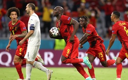 Romelu Lukaku: Chàng hề đội lốt người hùng