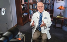 Giáo sư Mỹ cảnh báo: Không tiêm vắc-xin sẽ biến cơ thể bạn thành 'lò ấp biến thể' COVID-19 tiềm năng