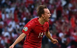 Hàng loạt ‘đại gia’ theo đuổi sao trẻ xé lưới ĐT Anh