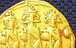 Phát hiện đồng tiền vàng 1.500 tuổi thời đế quốc Đông La Mã ở Israel