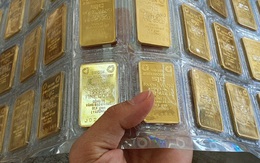 Giá vàng hôm nay 21/8: Nhà đầu tư tranh thủ bán khống