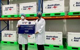 403.000 liều vắc-xin COVID-19 đầu tiên từ Australia đã đến Việt Nam