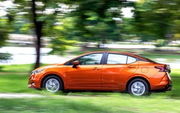 Nissan Almera nhảy vào cuộc chiến của 3 'mãnh thú': Hổ mới hay là mèo?