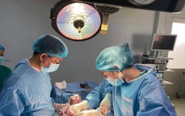 Tác giả các tấm ảnh trong câu chuyện "bác sĩ Khoa": Mẹ và bé đều khỏe chứ không hề có chuyện mắc Covid-19