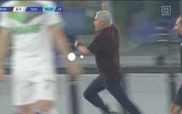 Mourinho ăn mừng như 1 đứa trẻ ở trận đấu thứ 1000