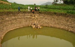 Ngôi làng có cái ao không bao giờ vơi nước, dân làng tò mò rút cạn ao: Bên dưới là huynh trưởng của Gia Cát Lượng!