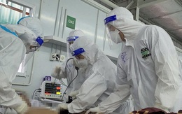 Nghẹt thở giây phút "giành giật" hơi thở cho 2 ca bệnh COVID-19 nguy kịch