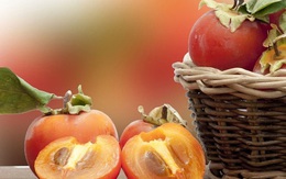 Sắp đến mùa quả hồng, ai không nên ăn, có hợp với người vừa tiêm vaccine COVID-19?