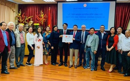 Người Việt tại Slovakia ủng hộ Quỹ vắc xin phòng chống dịch COVID-19