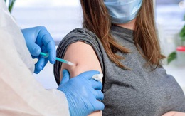 Vaccine COVID-19 có tác động đến chức năng sinh sản của phụ nữ?