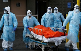 Số ca mắc Covid-19 trở nặng tăng vọt, Singapore tái áp dụng các biện pháp chống dịch nghiêm ngặt như WFH hay học online