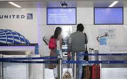 Hãng hàng không lớn của Mỹ sa thải tất cả nhân viên không chịu tiêm vắc xin COVID-19