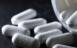 Tiêm mũi 2 vaccine COVID-19: Giải mã tin đồn về ‘bí quyết’ để không sốt, không đau