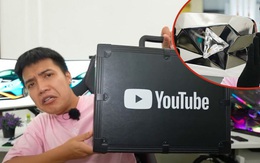NTN 'đập hộp' nút kim cương YouTube, có gì đặc biệt trong chiếc vali 'trị giá' 10 triệu subscribe?