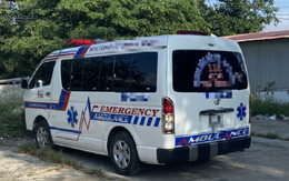 Xe cứu thương "dỏm" chở người từ vùng dịch về làm lây lan Covid-19