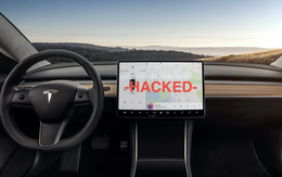 Hacker tuổi teen tìm thấy lỗi cho phép điều khiển hàng chục xe điện Tesla từ xa