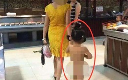 Mẹ dẫn con gái 4 tuổi đi siêu thị nhưng người đi đường không khỏi "nhức mắt" trước cách mẹ cho con ăn mặc
