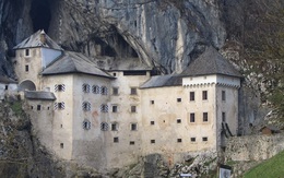 Phía sau Predjama: Lâu đài hang động lớn nhất thế giới