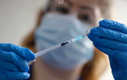 Thủ tướng Israel: Mũi tiêm vaccine Covid-19 thứ 4 giúp tăng 5 lần lượng kháng thể