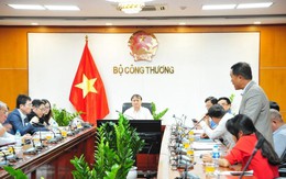 Tiết lộ thông tin cuộc họp kín giữa Bộ Công Thương và 31 doanh nghiệp đầu mối xăng dầu