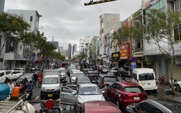 Đà Nẵng sau trận ngập lịch sử: 1 người tử vong, đường lên bán đảo Sơn Trà bị chia cắt