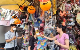 Sôi động thị trường trang trí Halloween