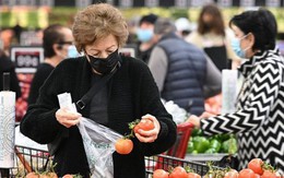 Người dân Mỹ chọn lối sống 'ăn ít tiêu ít' giữa thời bão giá