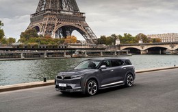 Báo Pháp: 4 mẫu SUV của VinFast 'làm mưa làm gió' tại Paris Motor Show 2022