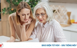 Mẹ chồng quản lý tài chính, phải làm sao?