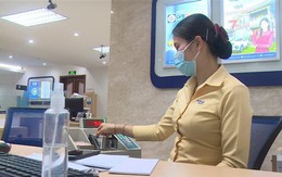 Lào: Đồng kíp mất giá hơn 37% so với USD, giá xăng tăng hơn 60%