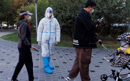 Vừa nới lỏng, Trung Quốc ghi nhận số ca mắc COVID-19 tăng  nhanh