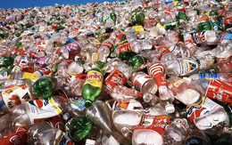 Coca Cola - nhà tài trợ của COP27 - gây ô nhiễm nhựa nhiều nhất trong 5 năm qua