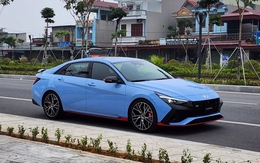 Hyundai Elantra N 2022 lần đầu lộ diện: Ngoại hình bắt mắt, phả hơi nóng lên Civic Type R