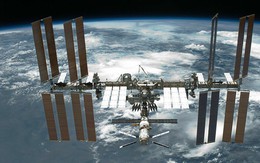 Hai phi hành gia Nga hủy chuyến đi bộ ngoài không gian vì lý do kỹ thuật