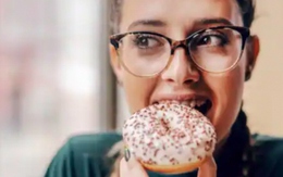 Thực phẩm và đồ uống nên tránh trong mùa đông để bảo vệ sức khỏe