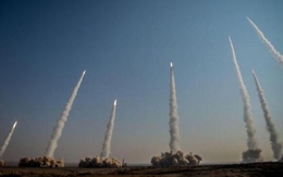 Iran tuyên bố sẽ san bằng Tel Aviv nếu bị Israel tấn công