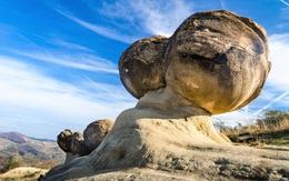 Bí ẩn những tảng đá ‘sống’ có thể lớn lên, sinh sôi và di chuyển