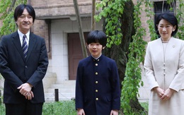 Hoàng tử bé Nhật Bản mới 15 tuổi đã gặp scandal lớn, bỗng chốc trở thành tâm điểm bị dân chúng chỉ trích nặng nề
