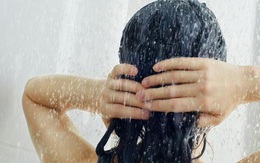 Có nên tắm khi mắc COVID-19 không?