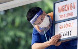Chuyên gia VinaCapital dự báo giá xăng Việt Nam có thể tăng thêm 30% trong vài tháng tới