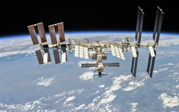 NASA khẳng định phi hành gia Mỹ trên ISS sẽ về bằng phương tiện của Nga
